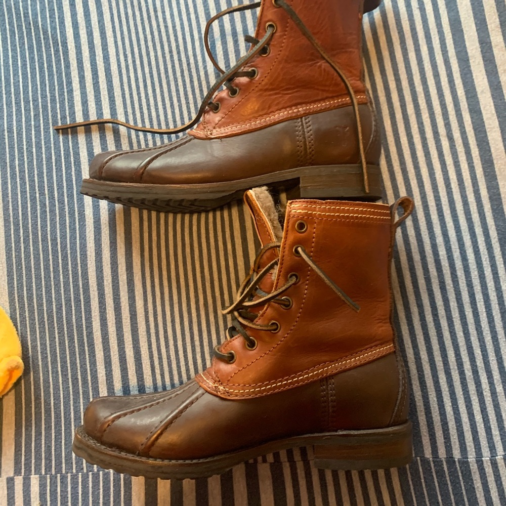 Frye waterproof boots- new